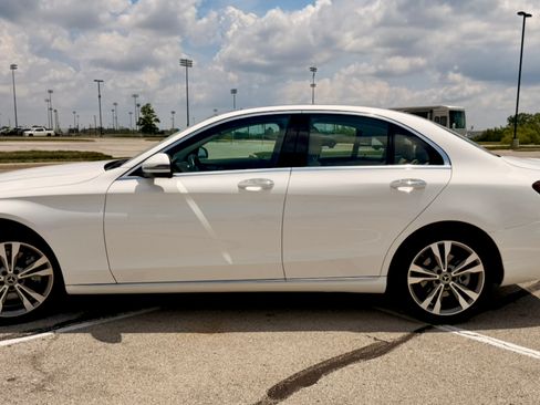 Used 2019 Mercedes-Benz C 300 4MATIC Sedan image 12