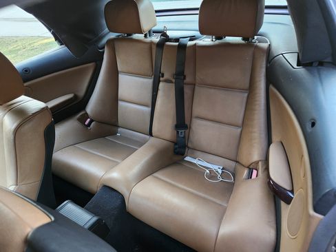 Used 2006 BMW 325Ci Convertible image 17