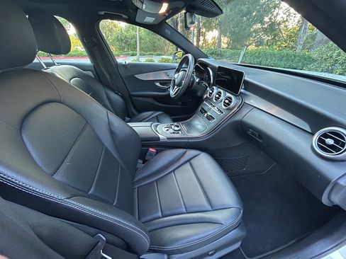 Used 2019 Mercedes-Benz C 300 Sedan image 14
