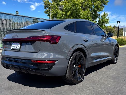 Used 2024 Audi Q8 e-tron Prestige AWD/4WD image 9
