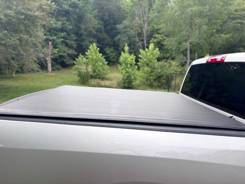 Used 2015 RAM 1500 Express AWD/4WD image 2