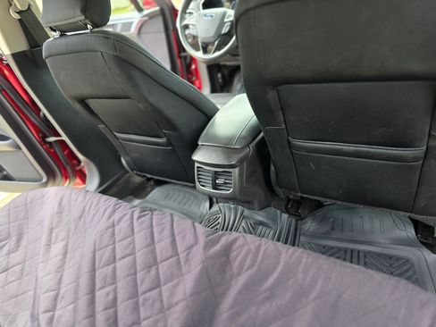 Used 2016 Ford Fusion SE image 12