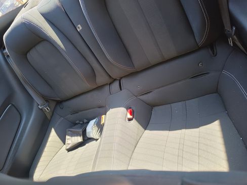 Used 2019 Ford Mustang Coupe image 12