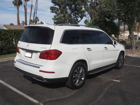 Used 2015 Mercedes-Benz GL 320 BlueTEC 4MATIC image 5