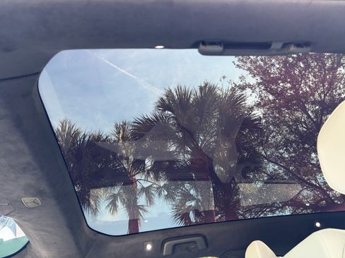 Used 2026 Lucid Gravity Grand Touring image 15