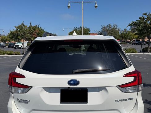 Used 2020 Subaru Forester Premium AWD/4WD image 8