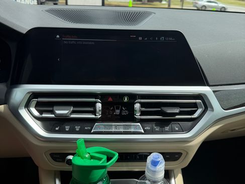 Used 2019 BMW 330i Sedan w/ Premium Package image 21