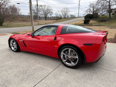 Used 2010 Chevrolet Corvette Grand Sport w/ Preferred Equipment Group image 2