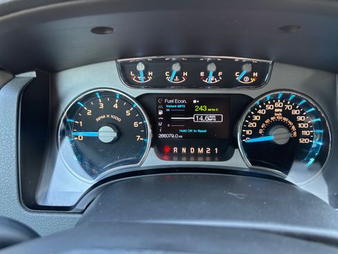 Used 2012 Ford F150 Platinum AWD/4WD image 8