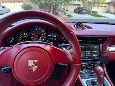 Used 2015 Porsche 911 Carrera S image 12