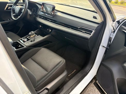 Used 2022 Mitsubishi Outlander ES FWD image 14