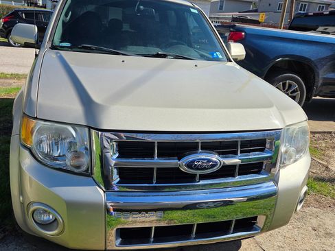 Used 2012 Ford Escape Limited image 1