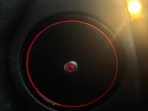 Used 2018 Chrysler 300 S w/ 300S Premium Group image 12