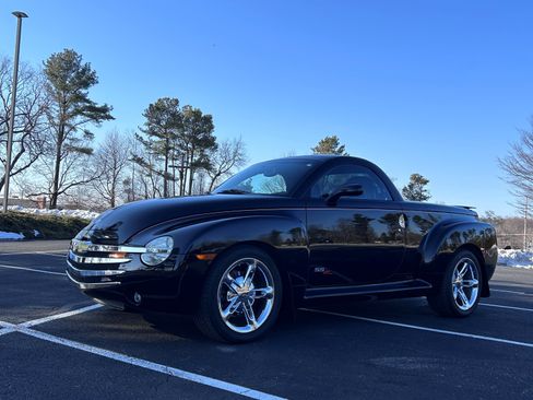 Used 2004 Chevrolet SSR Convertible Pickup 2D w/ Preferred Equipment Group image 5