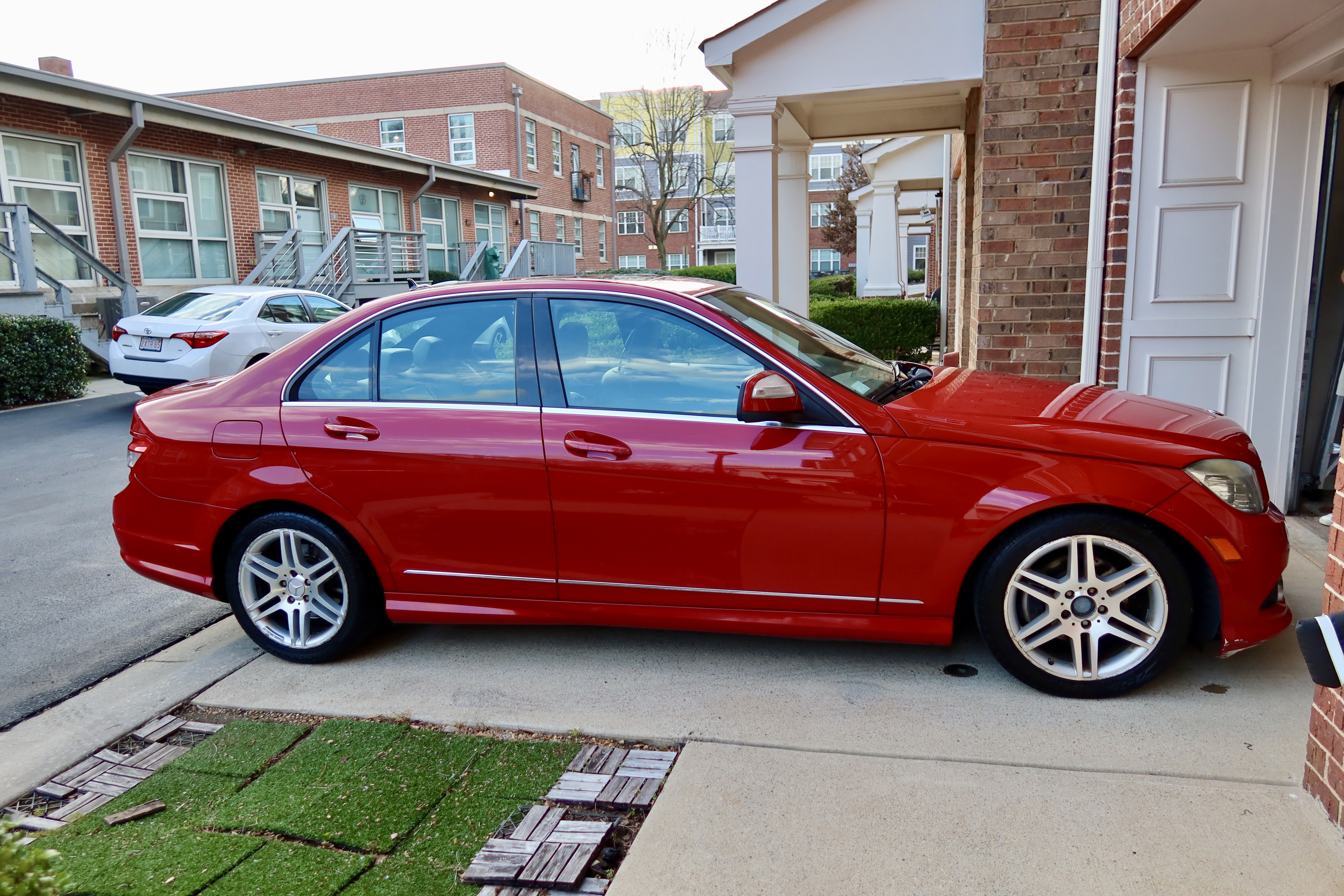 Used 2008 Mercedes-Benz C 300 Sedan image 1