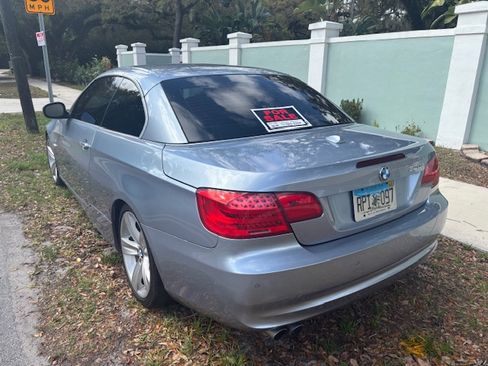 Used 2011 BMW 328i Convertible image 4