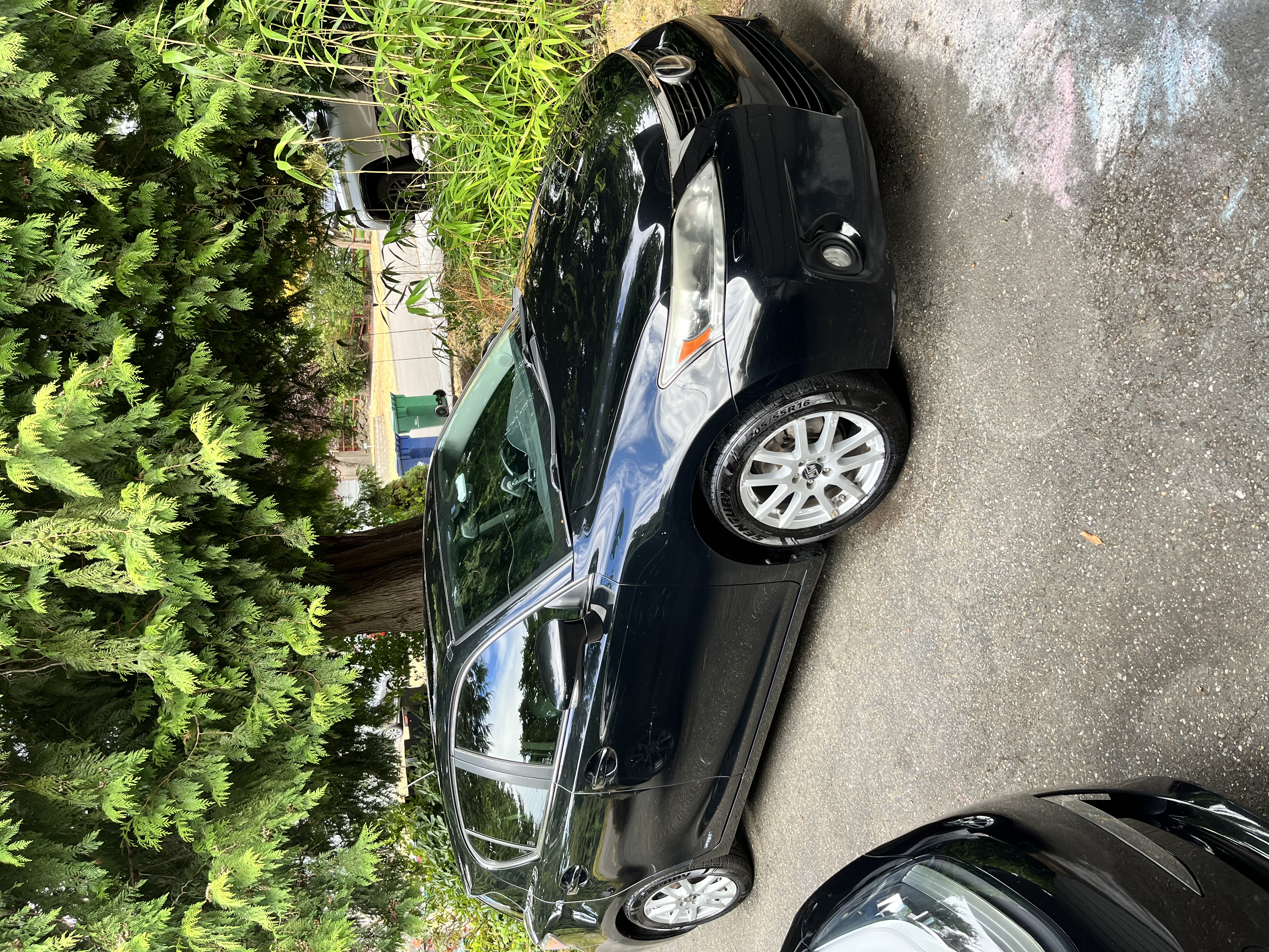 Used 2012 Lexus CT 200h Premium w/ Leather Pkg FWD image 4