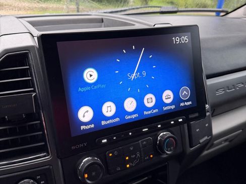 Used 2019 Ford F250 XLT AWD/4WD image 13