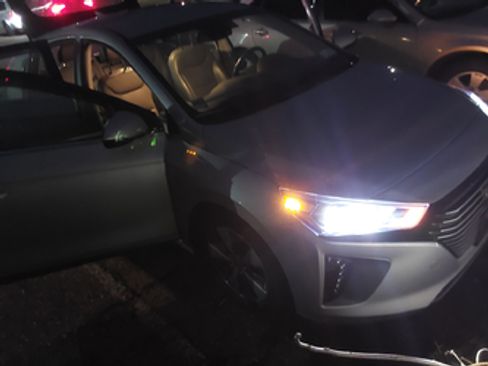 Used 2019 Hyundai Ioniq Limited FWD image 2