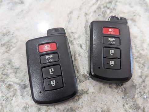 Used 2014 Toyota Avalon XLE Touring image 17