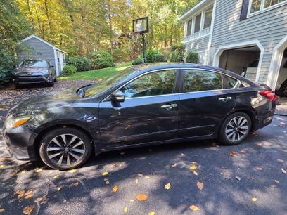 Used 2017 Nissan Altima 2.5 SL