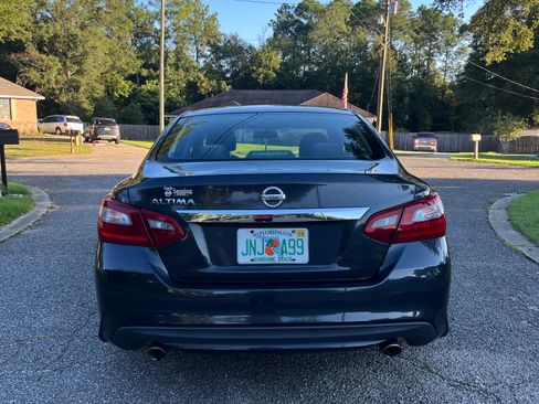 Used 2018 Nissan Altima 2.5 S w/ S Convenience Package FWD image 6