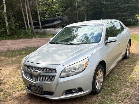 Used 2013 Chevrolet Malibu LTZ FWD image 1