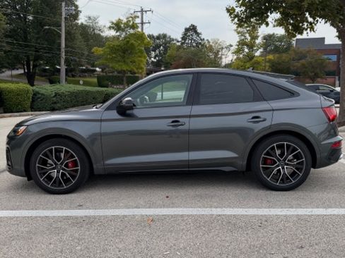 Used 2024 Audi SQ5 Premium Plus AWD/4WD image 2