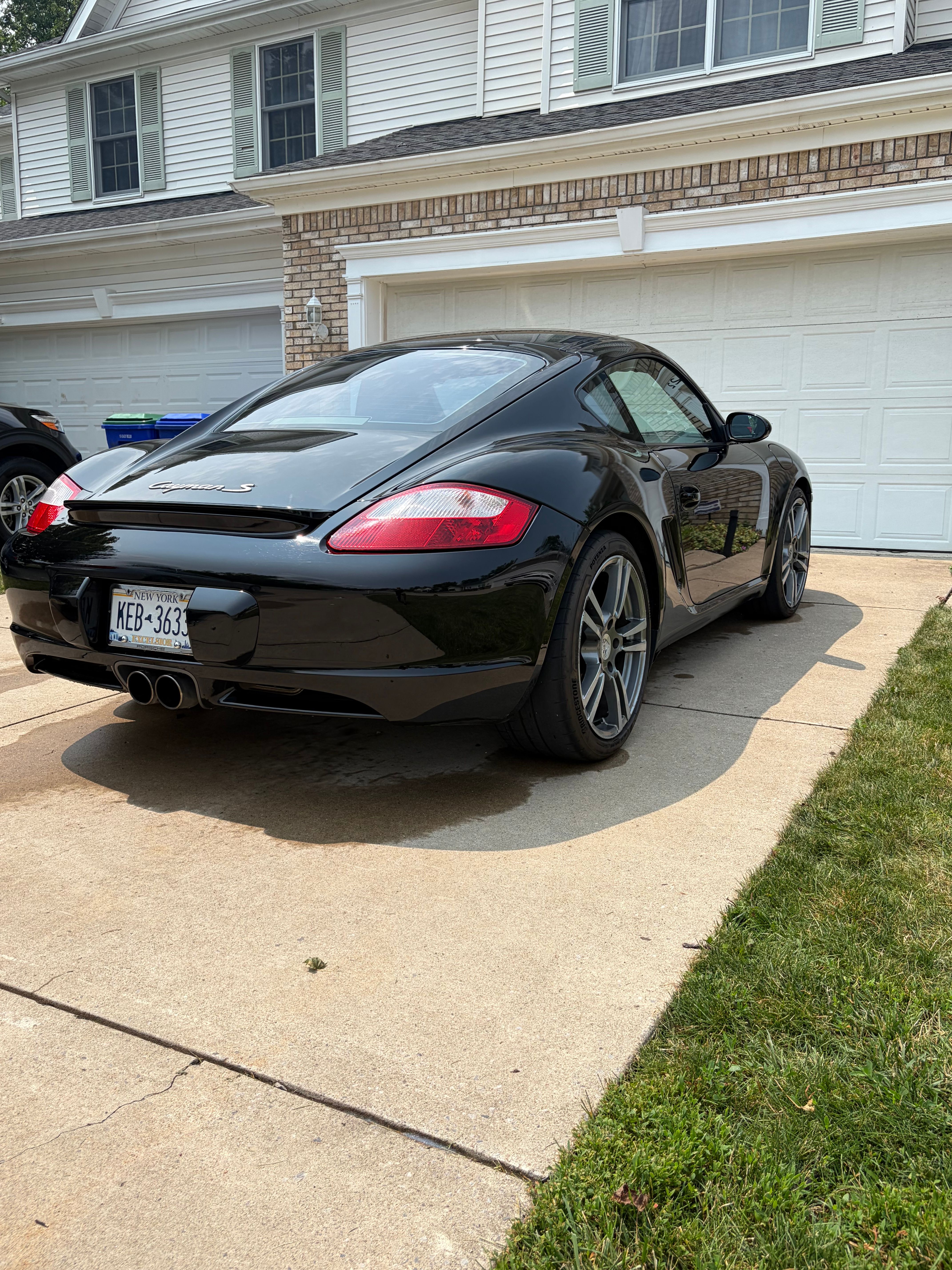 Used 2007 Porsche Cayman S RWD image 8