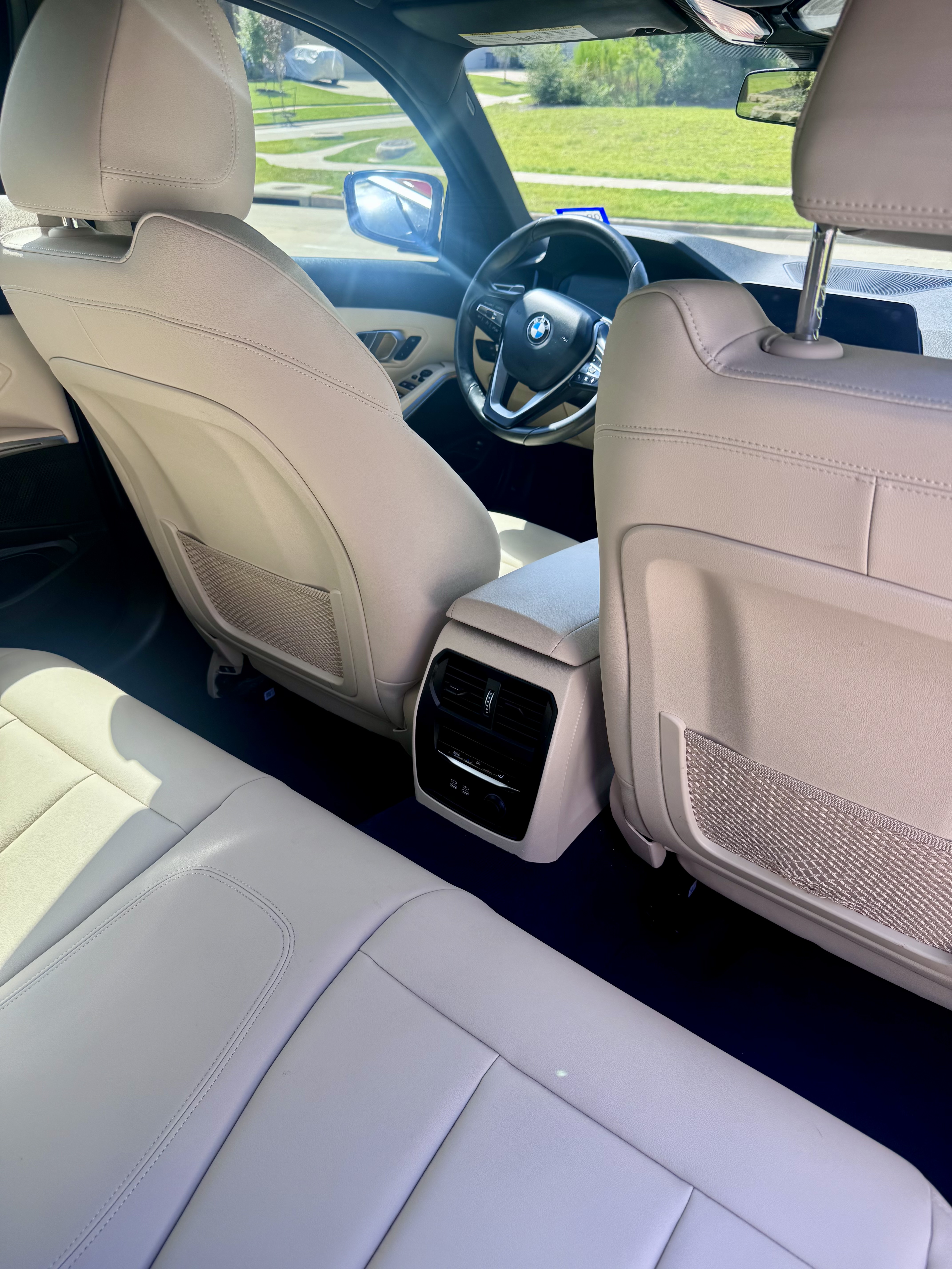 Used 2019 BMW 330i Sedan w/ Convenience Package RWD image 9
