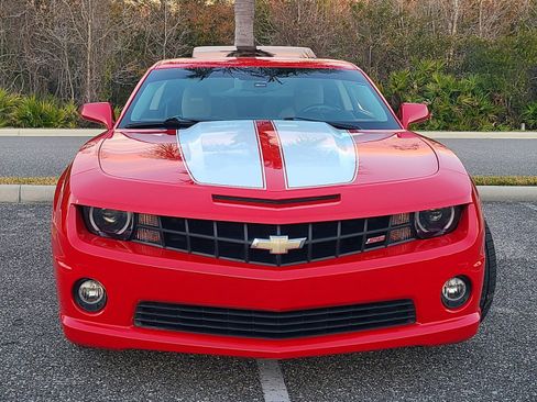 Used 2010 Chevrolet Camaro SS w/ RS Package image 4