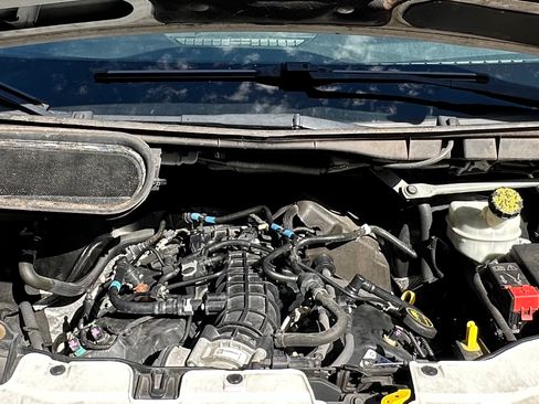 Used 2016 Ford Transit 350 XLT image 13