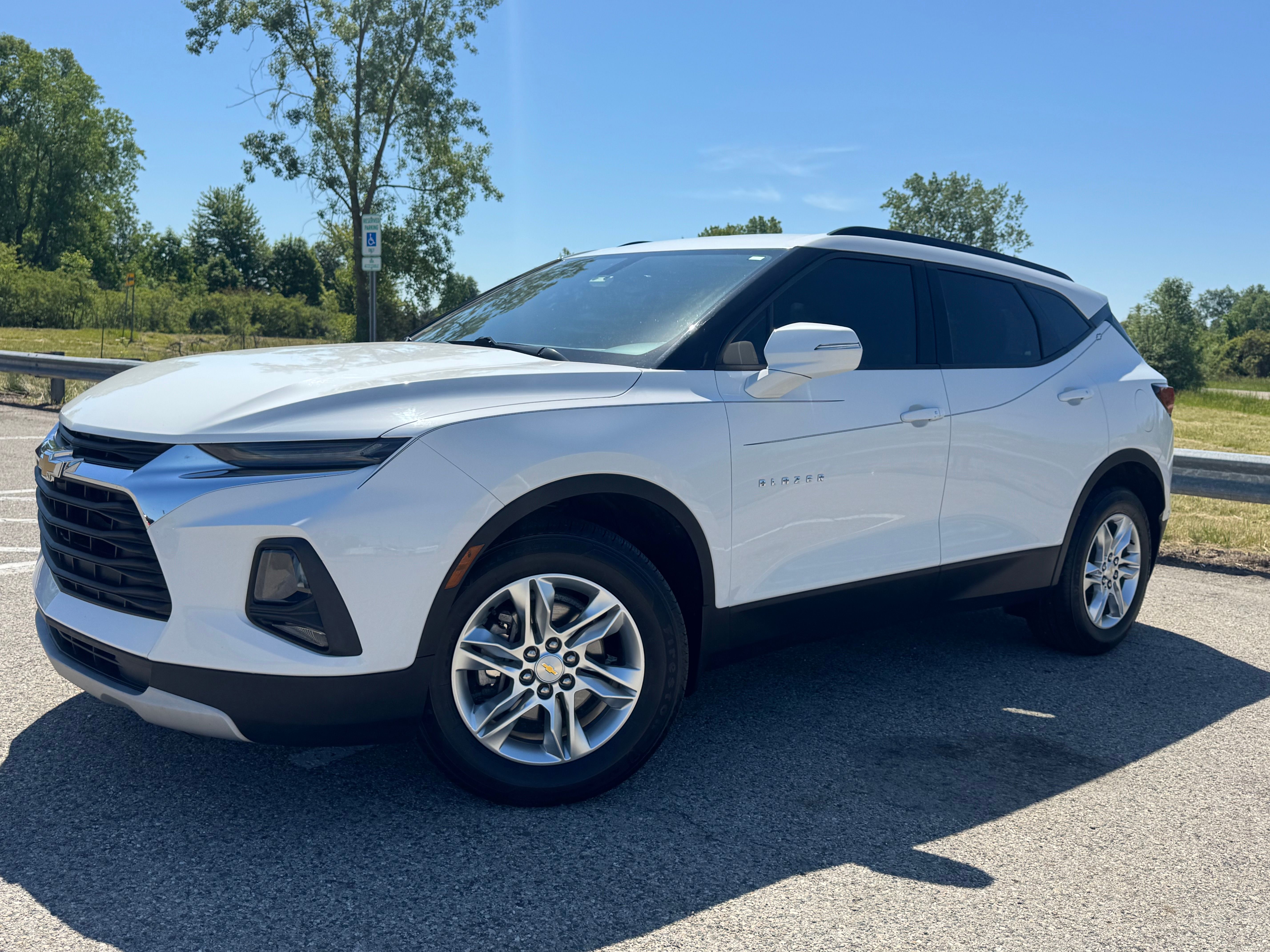 Used 2019 Chevrolet Blazer LT FWD image 9