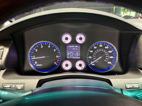 Used 2008 Lexus LX 570 4WD w/ Technology Pkg image 10