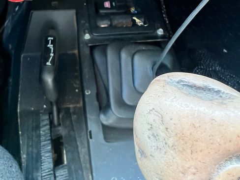 Used 2004 Jeep Wrangler X w/ Convenience Group image 9