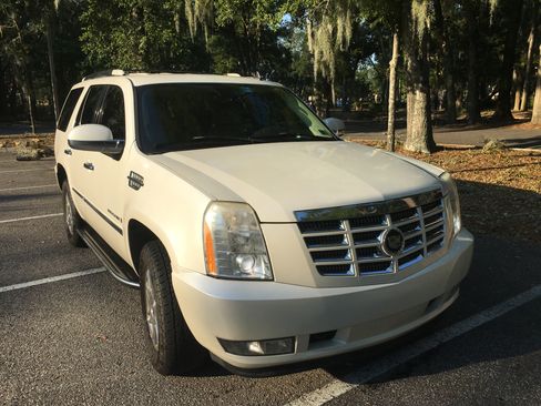 Used 2007 Cadillac Escalade 2WD image 4