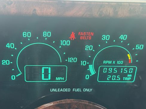 Used 1992 Buick Riviera Coupe FWD image 8