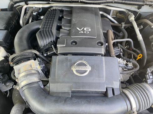 Used 2019 Nissan Frontier SV AWD/4WD image 25