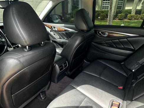 Used 2018 INFINITI Q50 Luxe image 14