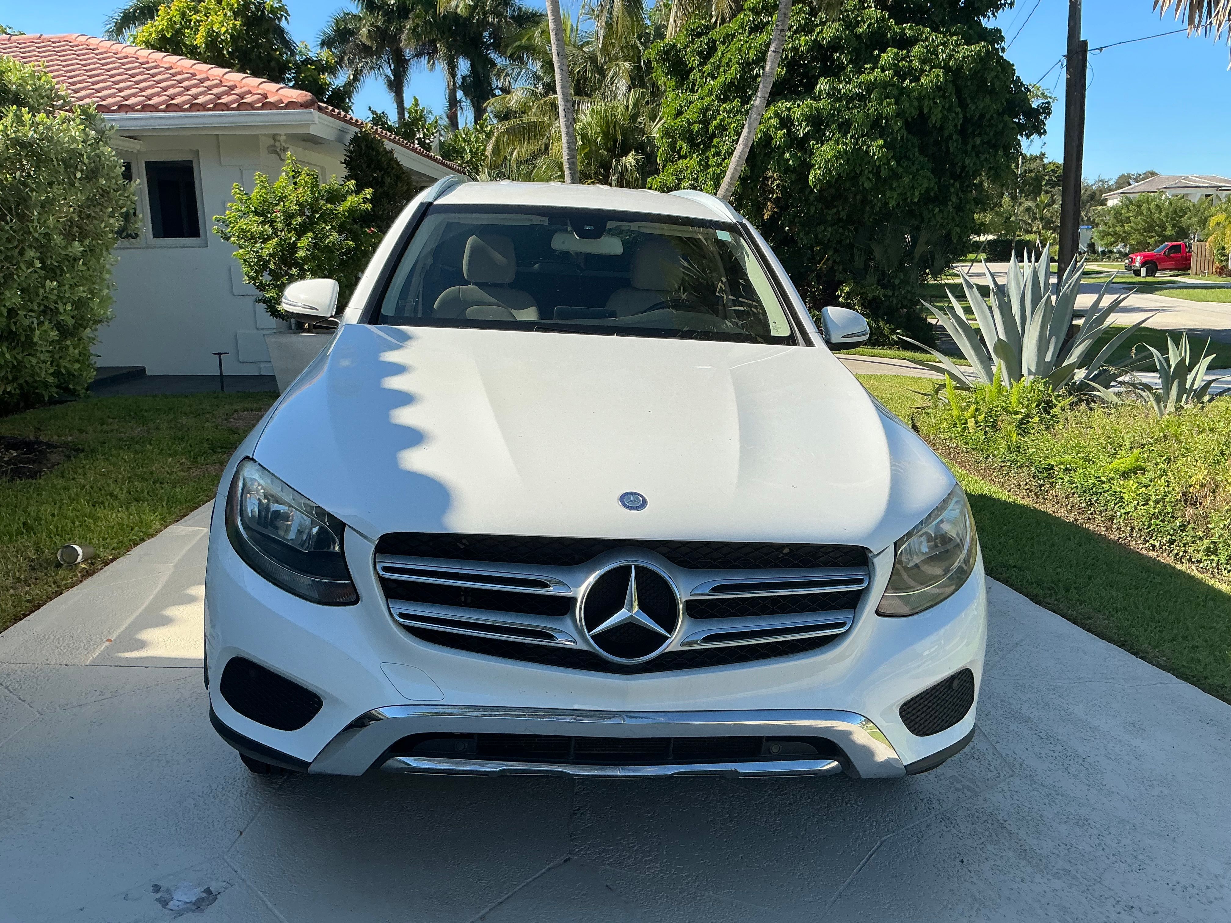 Used 2016 Mercedes-Benz GLC 300 image 1