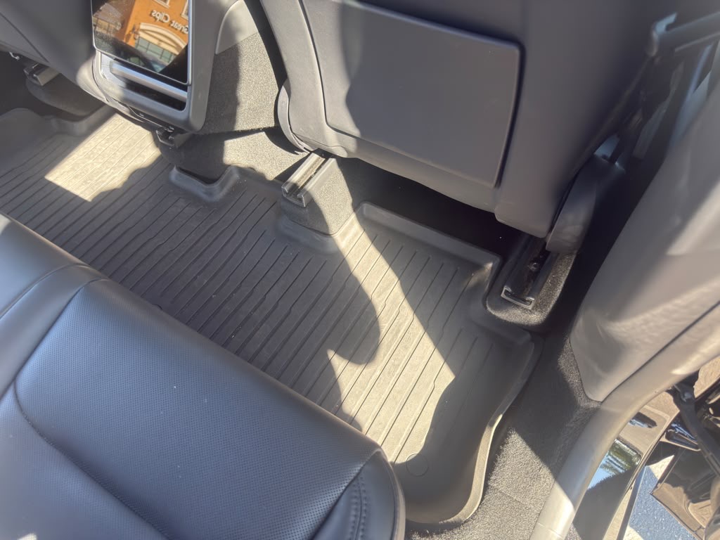 Used 2026 Tesla Model Y Long Range RWD image 15