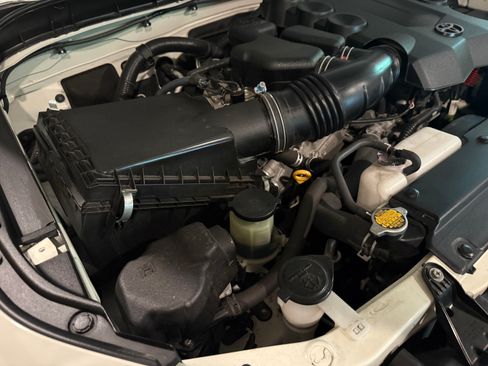 Used 2014 Toyota FJ Cruiser 4WD image 11