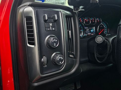 Used 2018 Chevrolet Silverado 2500 LT image 23