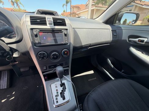 Used 2013 Toyota Corolla S FWD image 12