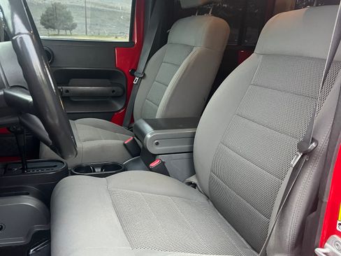 Used 2008 Jeep Wrangler Unlimited Rubicon w/ PWR Convenience Group image 11