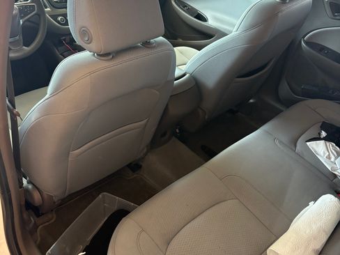 Used 2018 Chevrolet Malibu LS w/ LPO, Convenience Package 1 FWD image 13