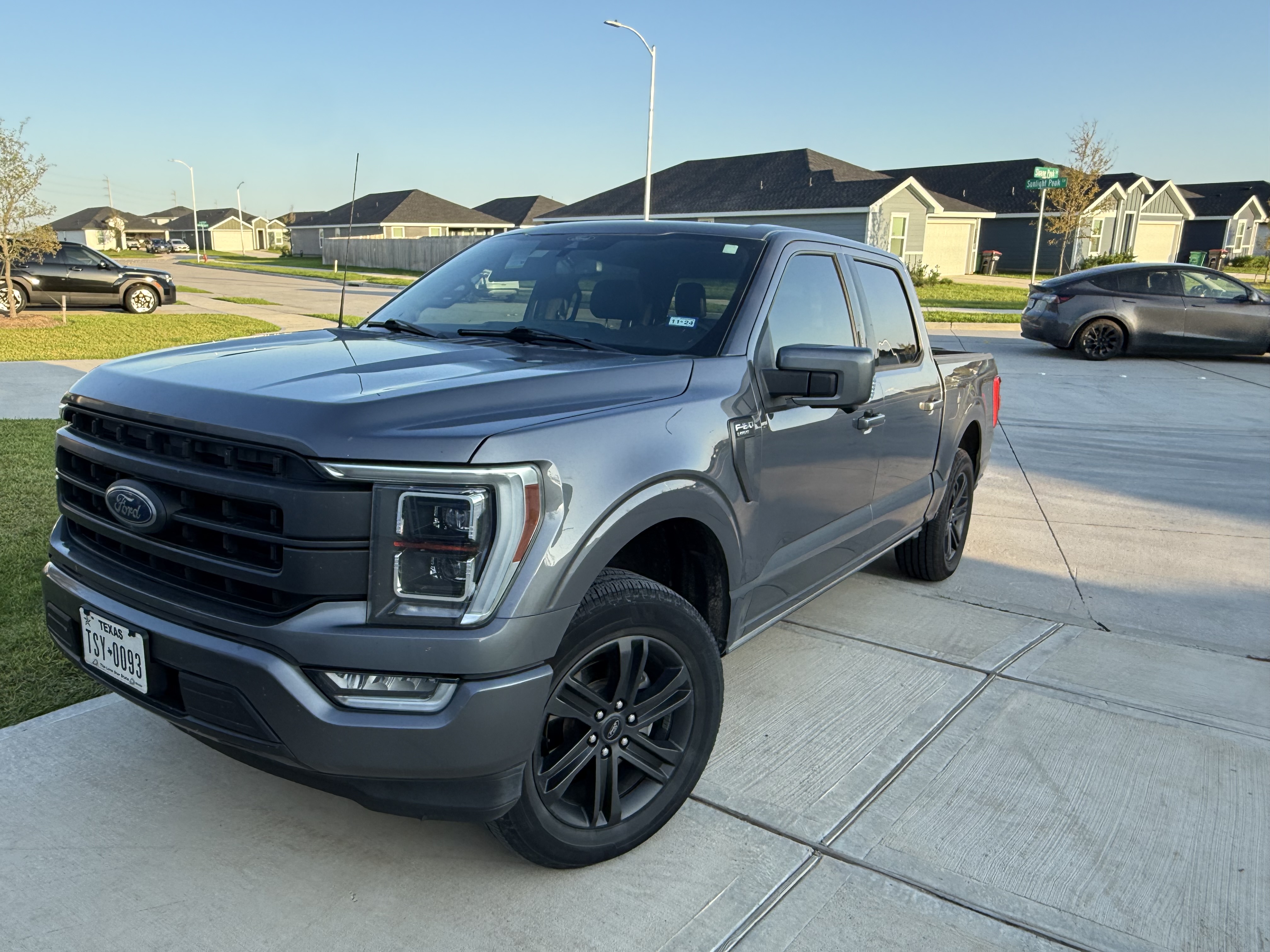 Used 2021 Ford F150 Lariat w/ Equipment Group 502A High RWD image 5