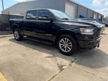 Used 2020 RAM 1500 Laramie w/ Sport Appearance Package