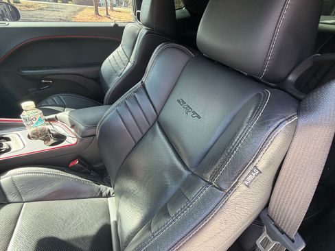 Used 2016 Dodge Challenger SRT Hellcat image 11