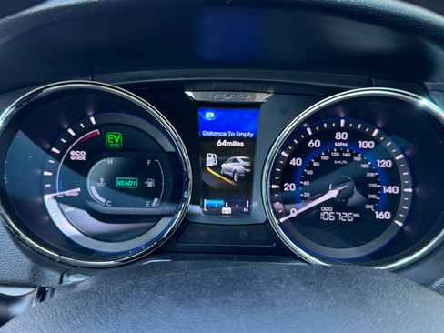 Used 2013 Hyundai Sonata Hybrid FWD image 12
